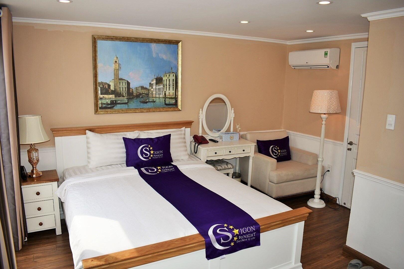 Saigon By Night Luxury Hotel Хошимин Екстериор снимка
